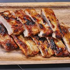Travers de Porc (23.90€ le kg pour 4/5 personnes)